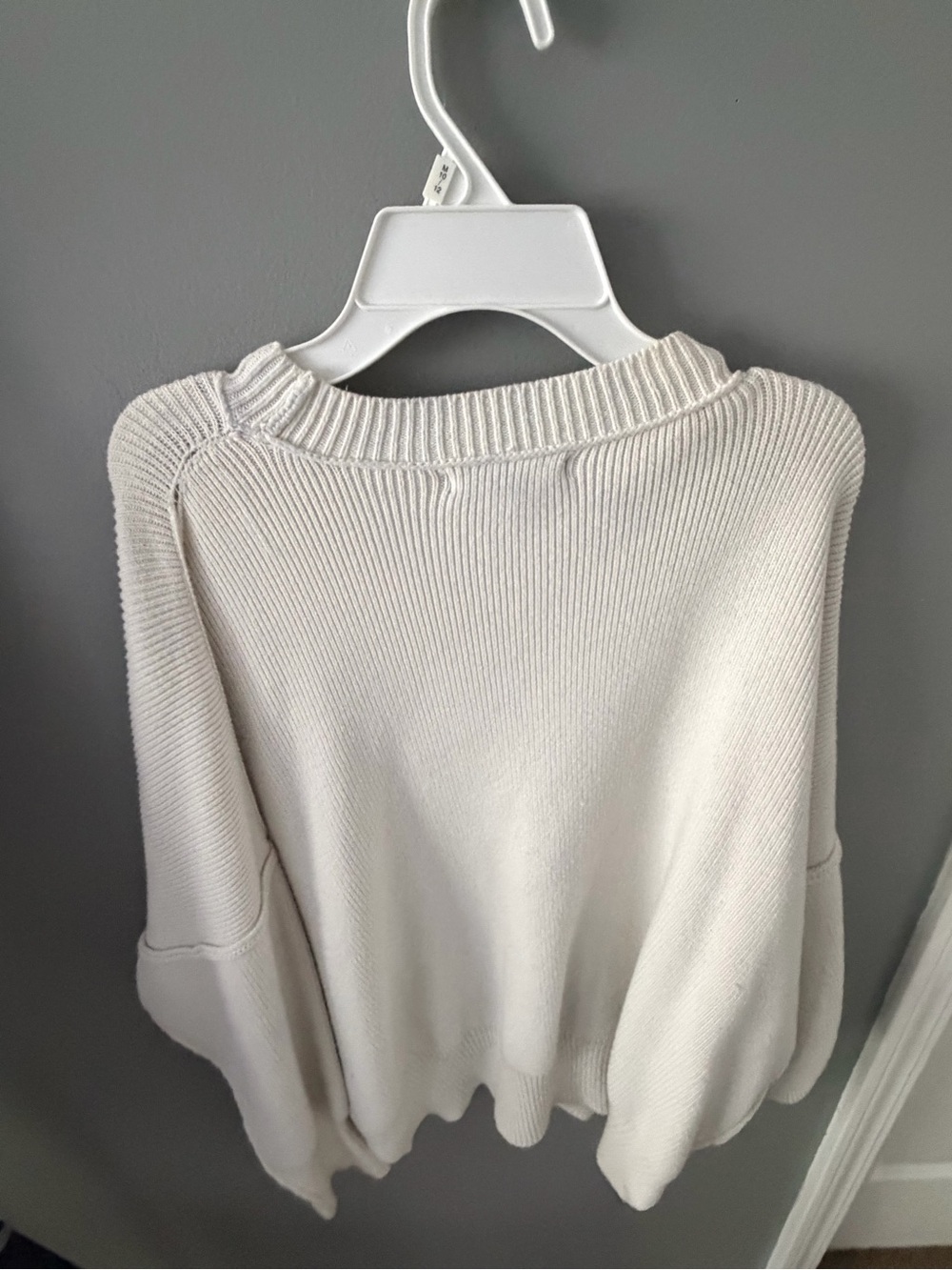 FOREVER 21 Women's Cream Ribbed Knit Sweater - Lightweight Cozy Pullover